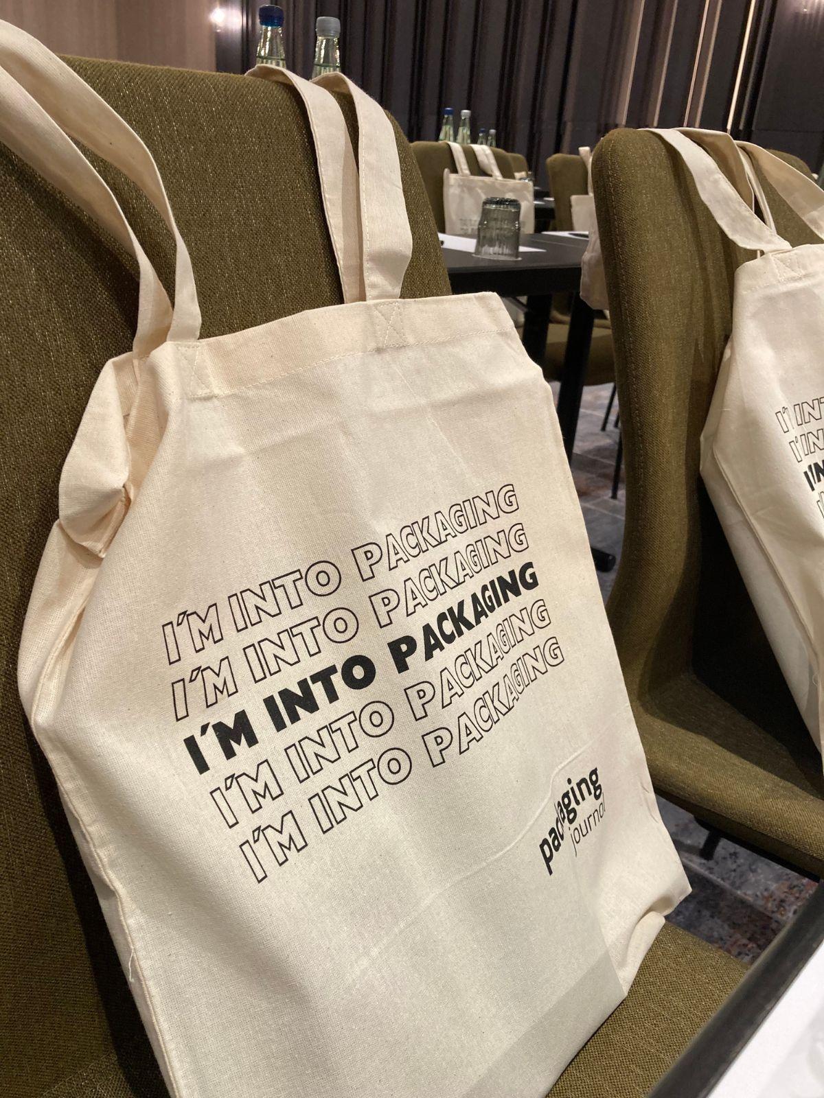 packaging journal Give-away-Tasche